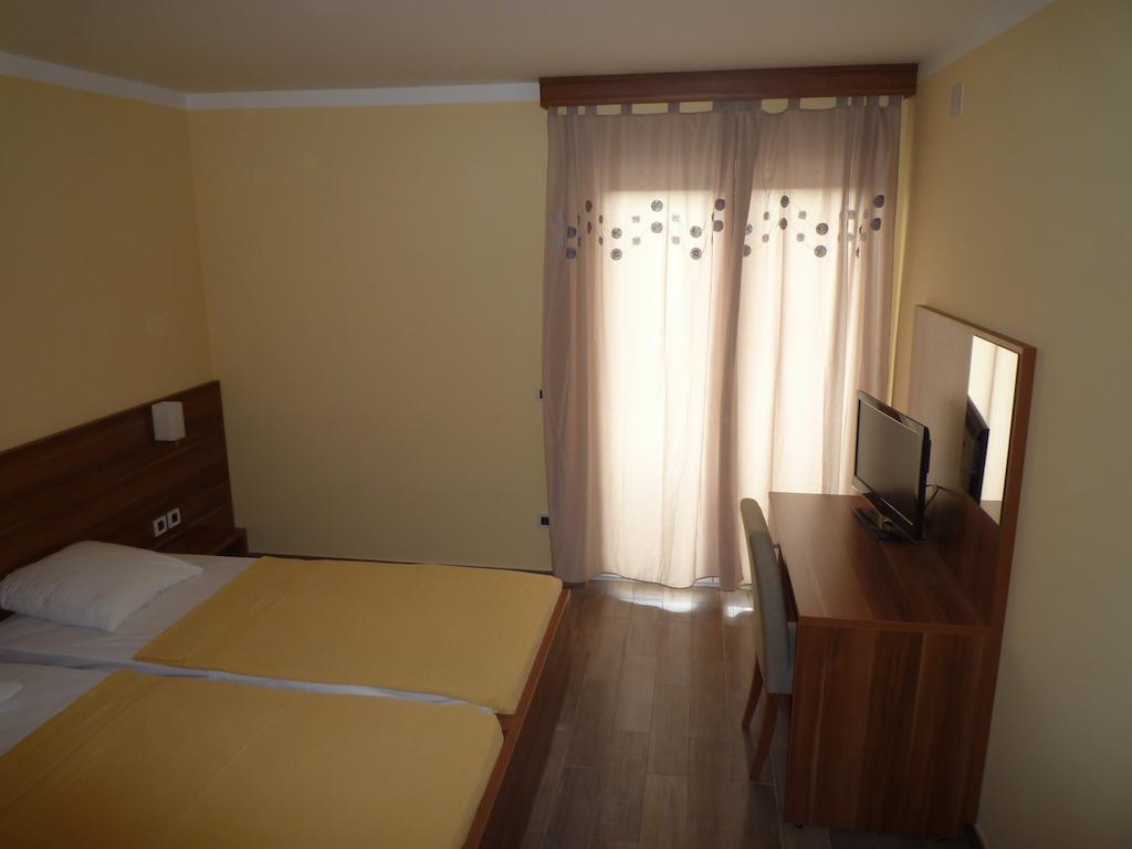 Bed & Breakfast Grgic Novigrad Istria Kültér fotó