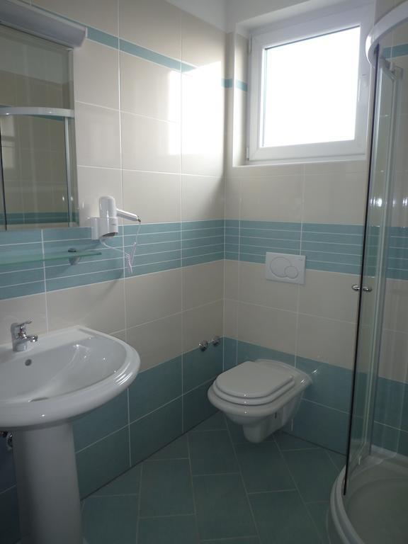 Bed & Breakfast Grgic Novigrad Istria Szoba fotó