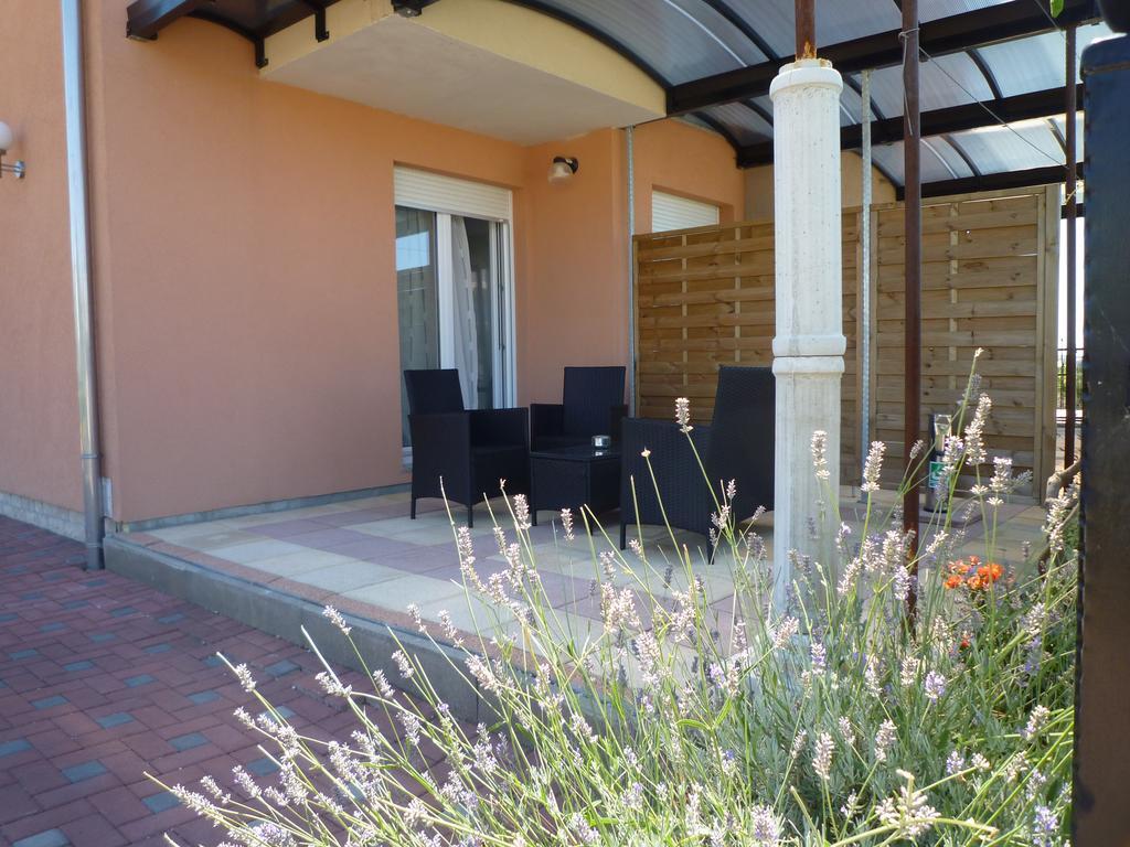 Bed & Breakfast Grgic Novigrad Istria Kültér fotó